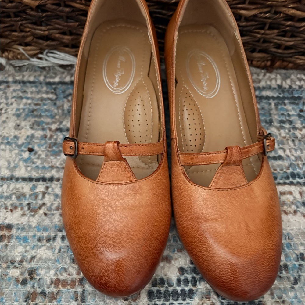 Chic Tan Leather Wedge Shoes for Women